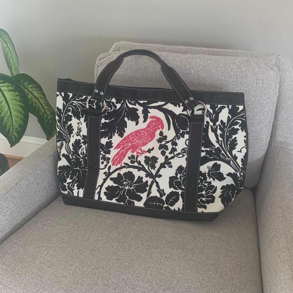 Stylish “take everywhere” canvas tote